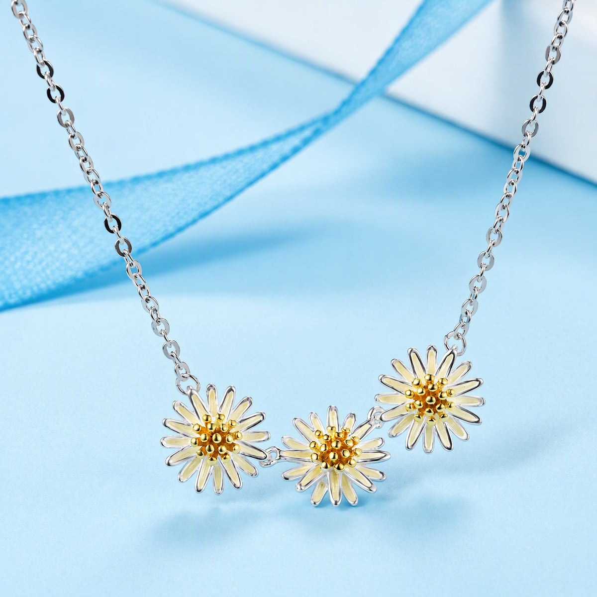 925 Sterling Silver Flower Necklace, Floral Pendant Jewelry with Three Bloom Design, Women Silver Pendant Necklace for Daily Wear