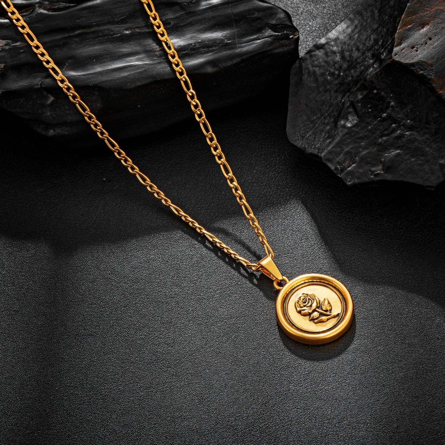 Antique Gold Rose Pendant Necklace Figaro Chain N01562