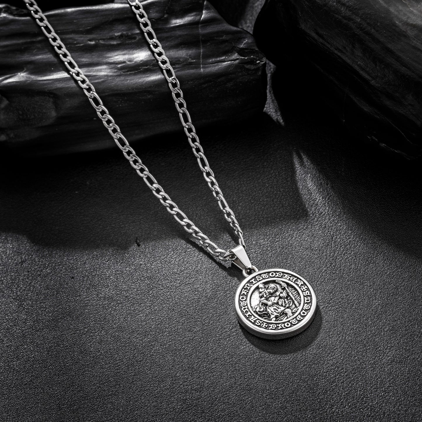 Antique Silver Pendant Necklace Figaro Chain N00980