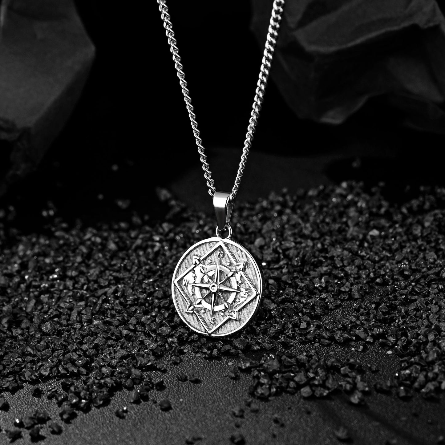 Compass Necklace N00236