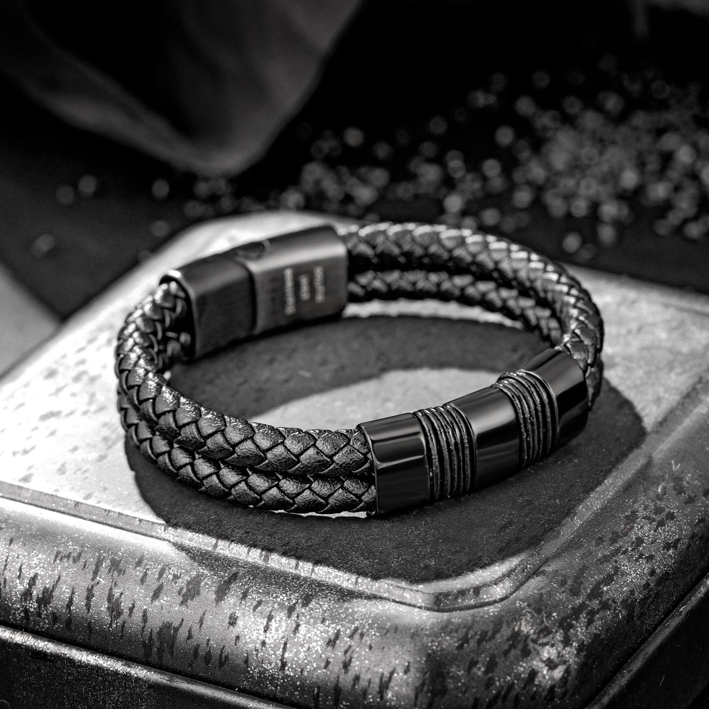 Leather and Steel Bracelet B00534