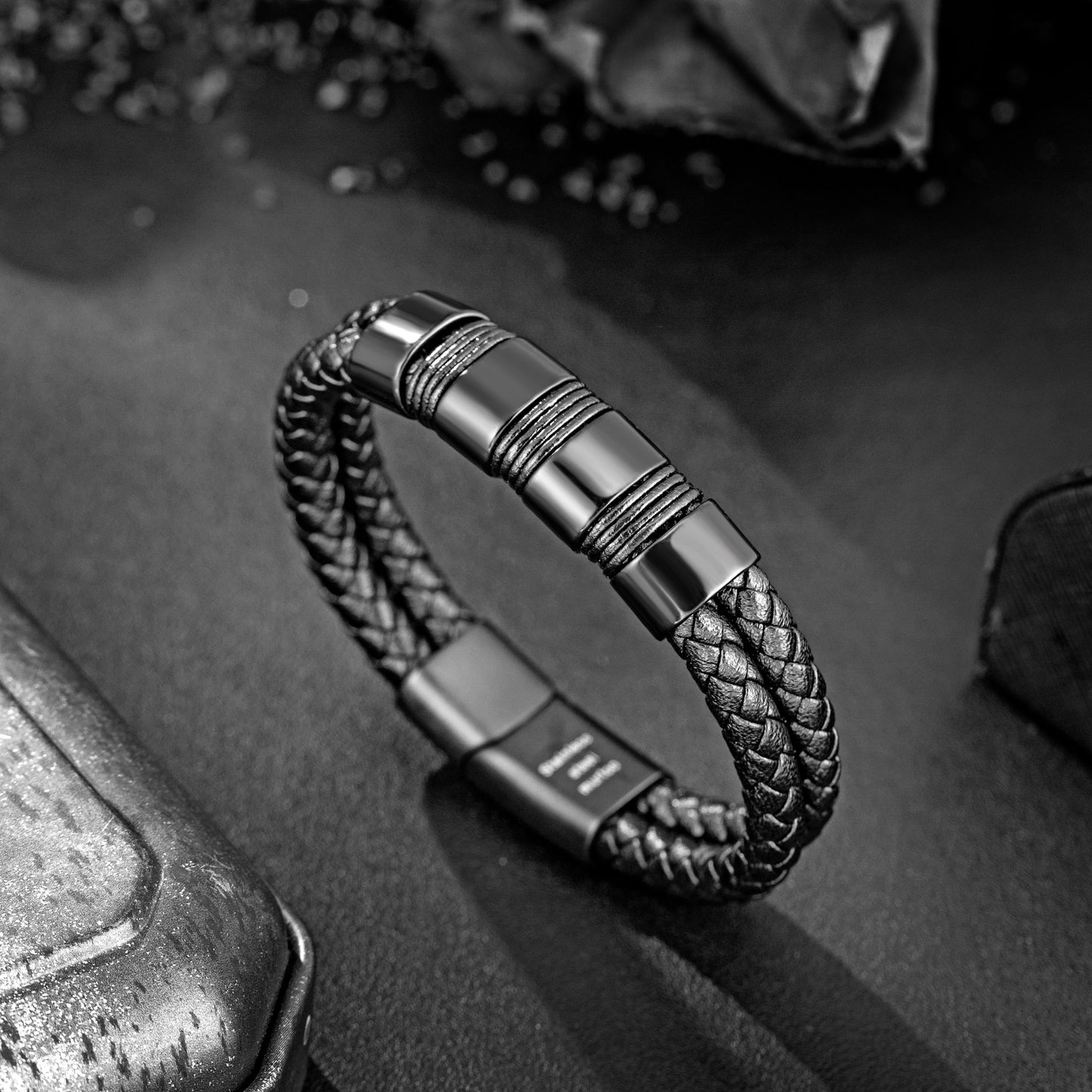 Leather and Steel Bracelet B00537