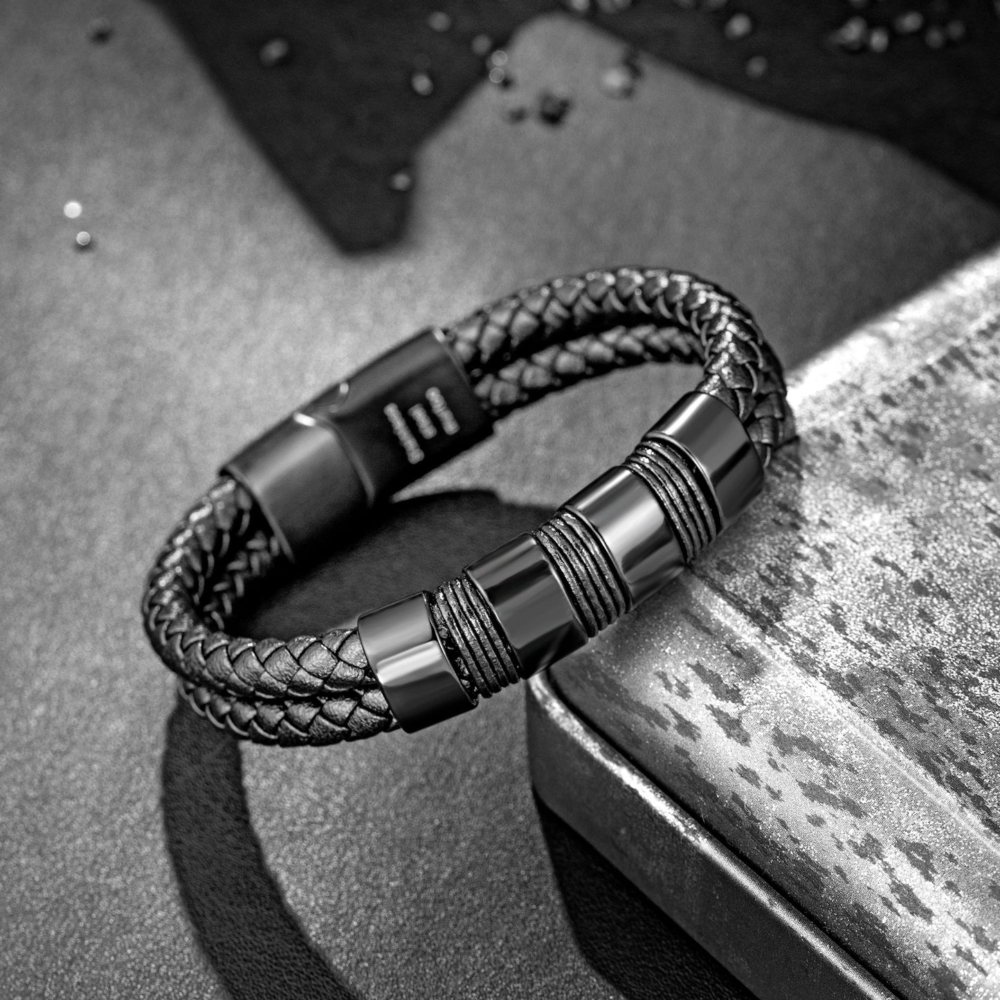 Leather and Steel Bracelet B00537