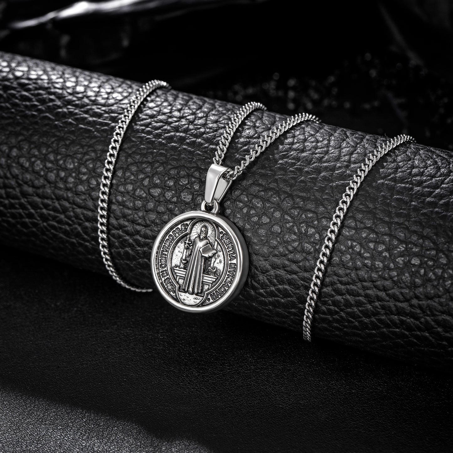 Antique Silver Pendant Necklace Curb Chain N00905