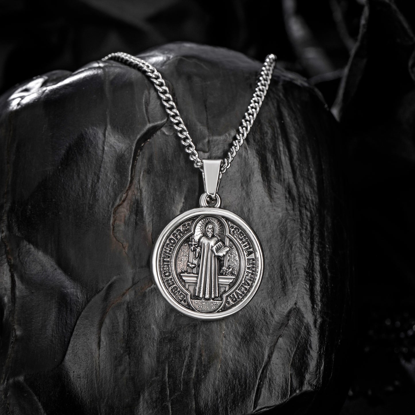 Antique Silver Pendant Necklace Curb Chain N00905