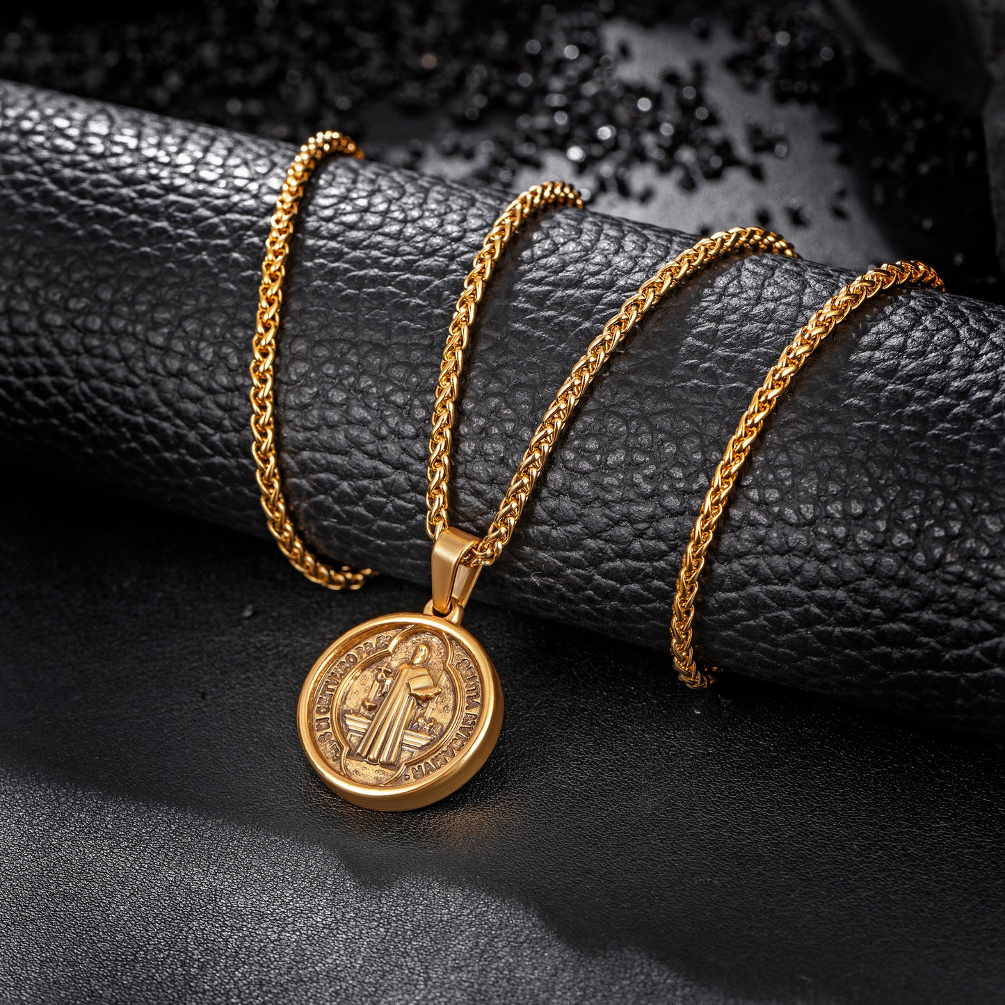 Antique Gold Pendant Necklace Wheat Chain N00945
