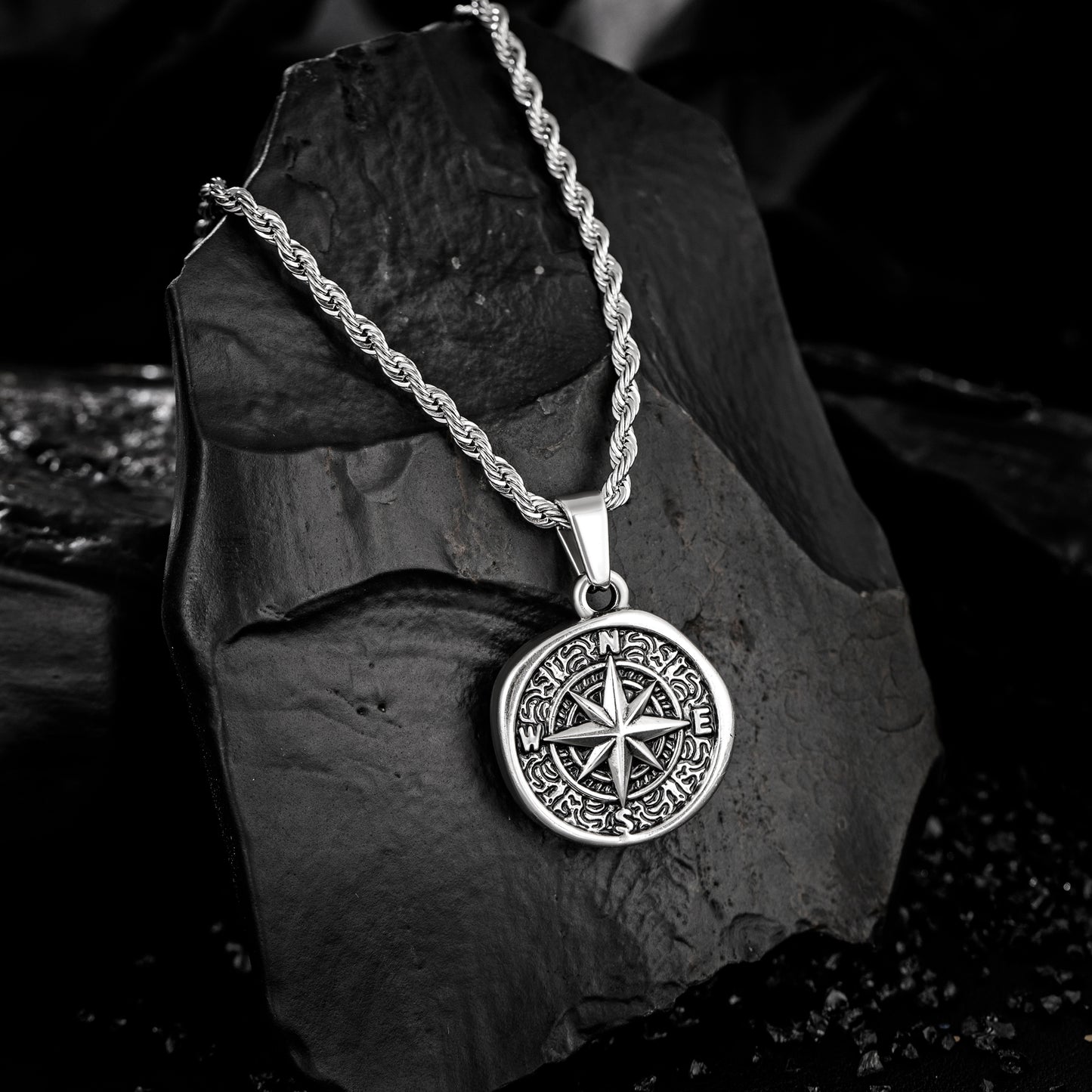 Antique Silver Compass Pendant Necklace Twisted Rope Chain N00703