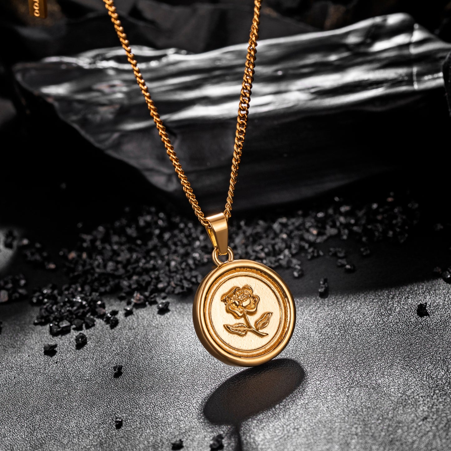 Gold Rose Pendant Necklace Curb Chain N00854