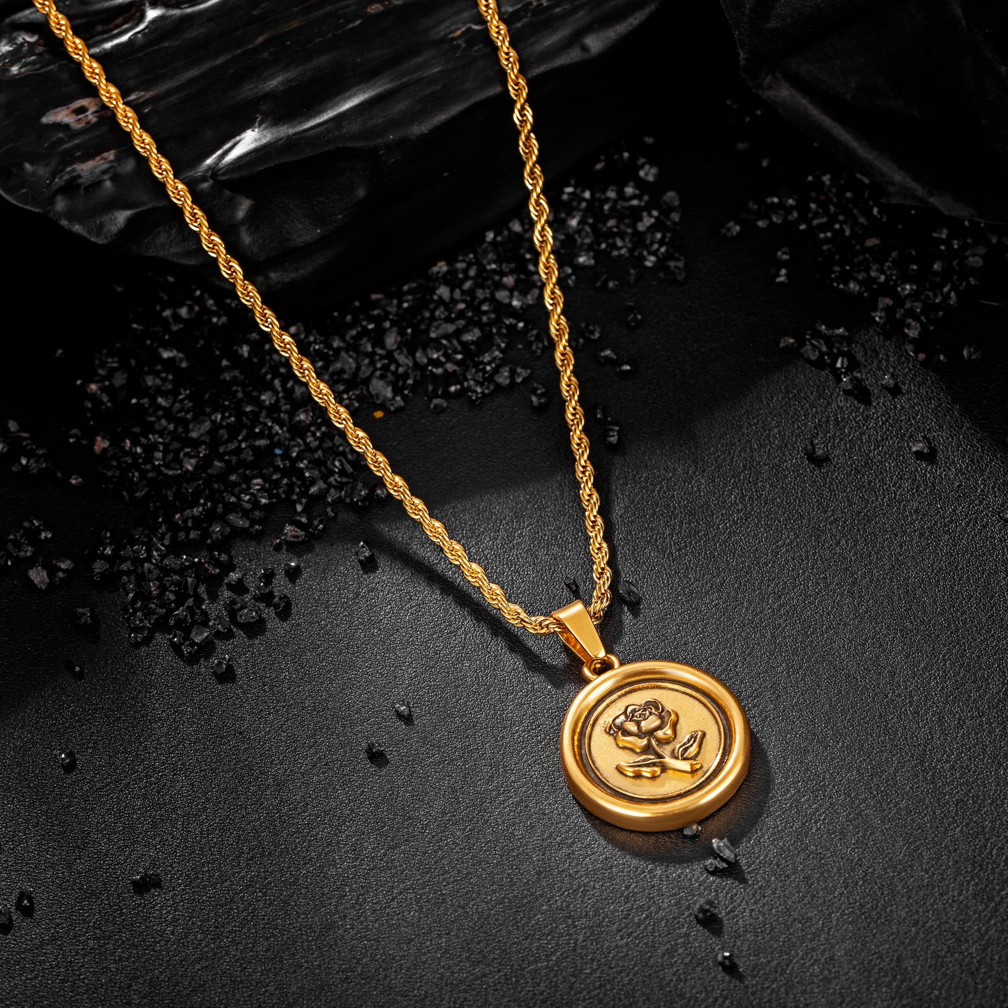 Antique Gold Rose Pendant Necklace Twisted Rope Chain N00876