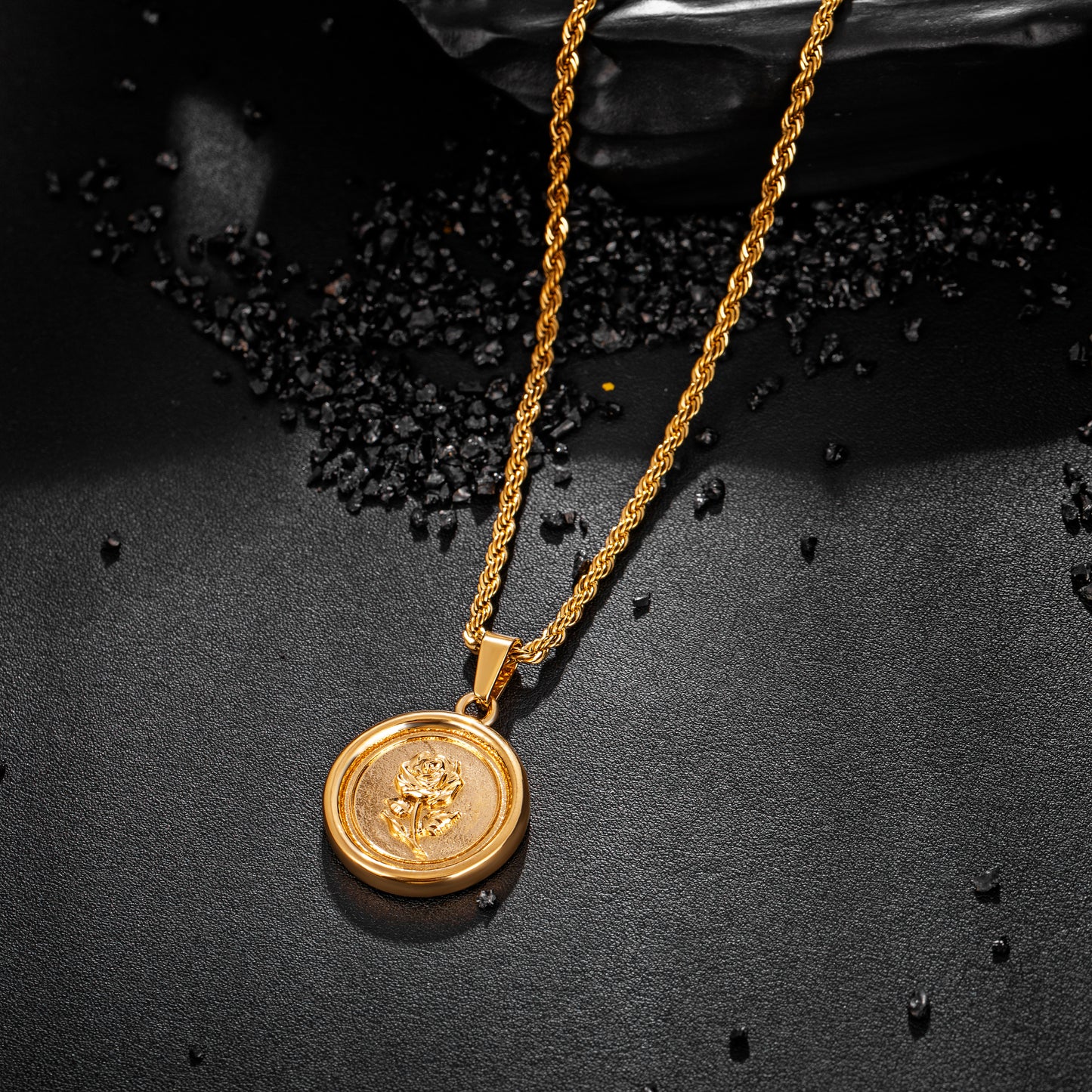 Gold Rose Pendant Necklace Twisted Rope Chain N01543