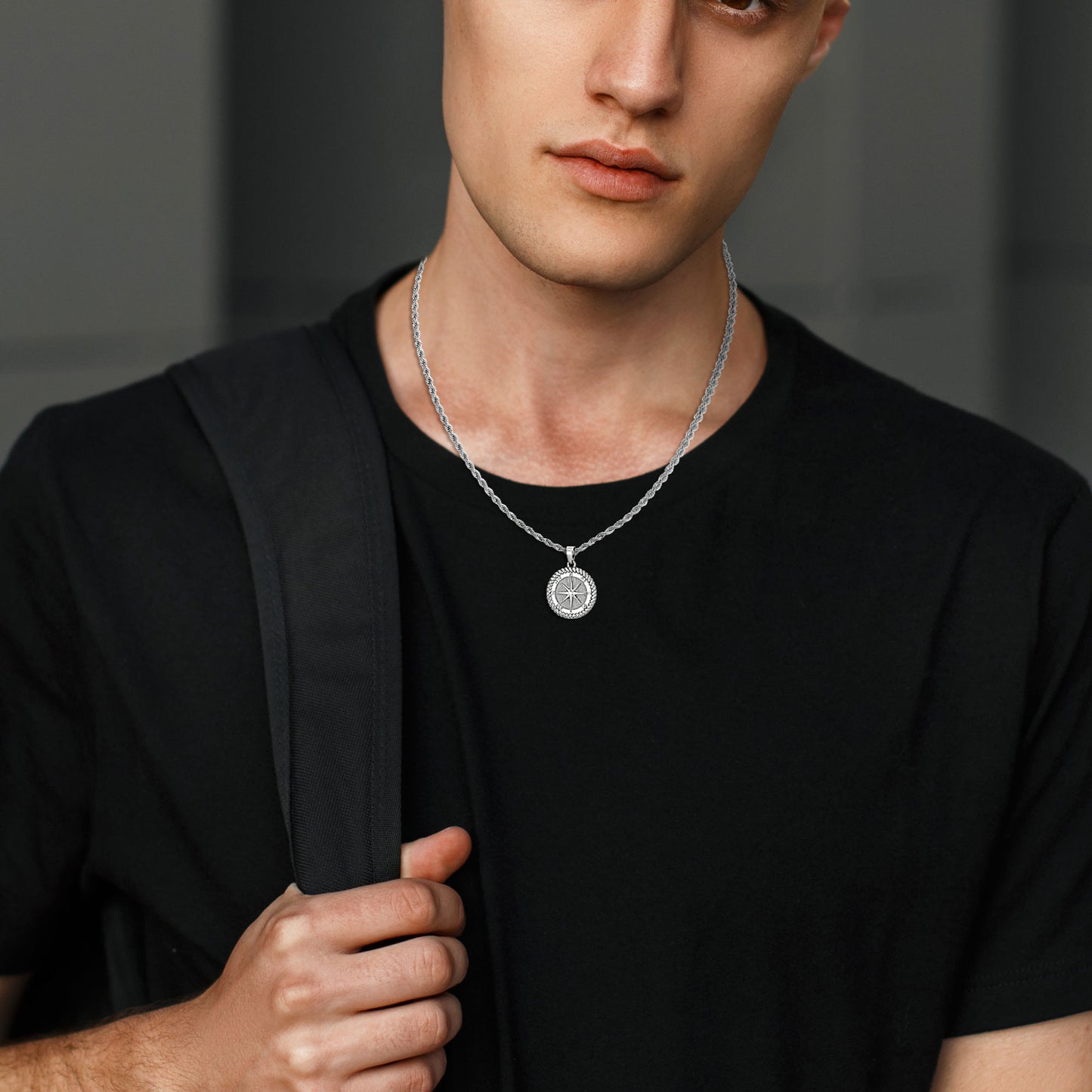 Compass Pendant Necklace Twisted Rope Chain N00372