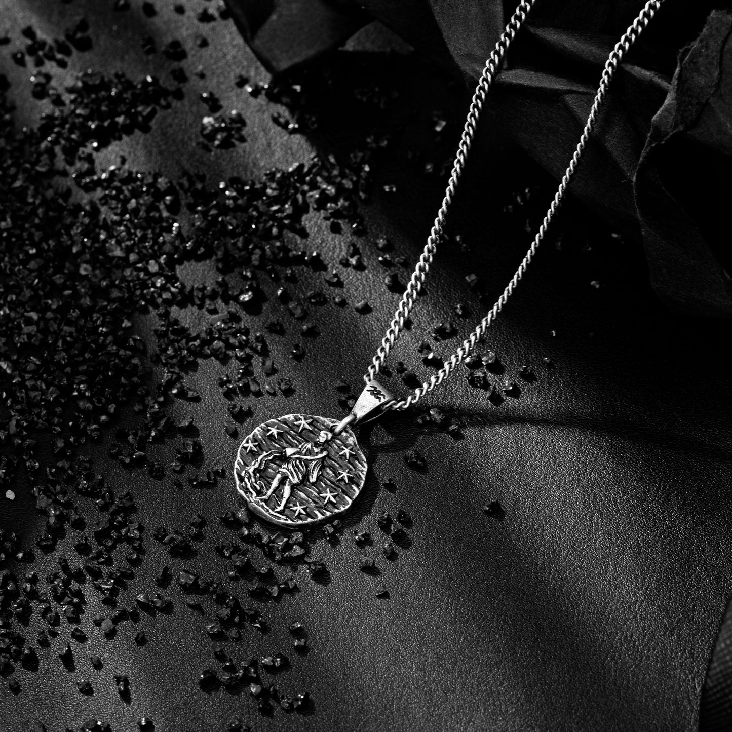 Amulets Necklace Of Aquarius (1.21-2.19)