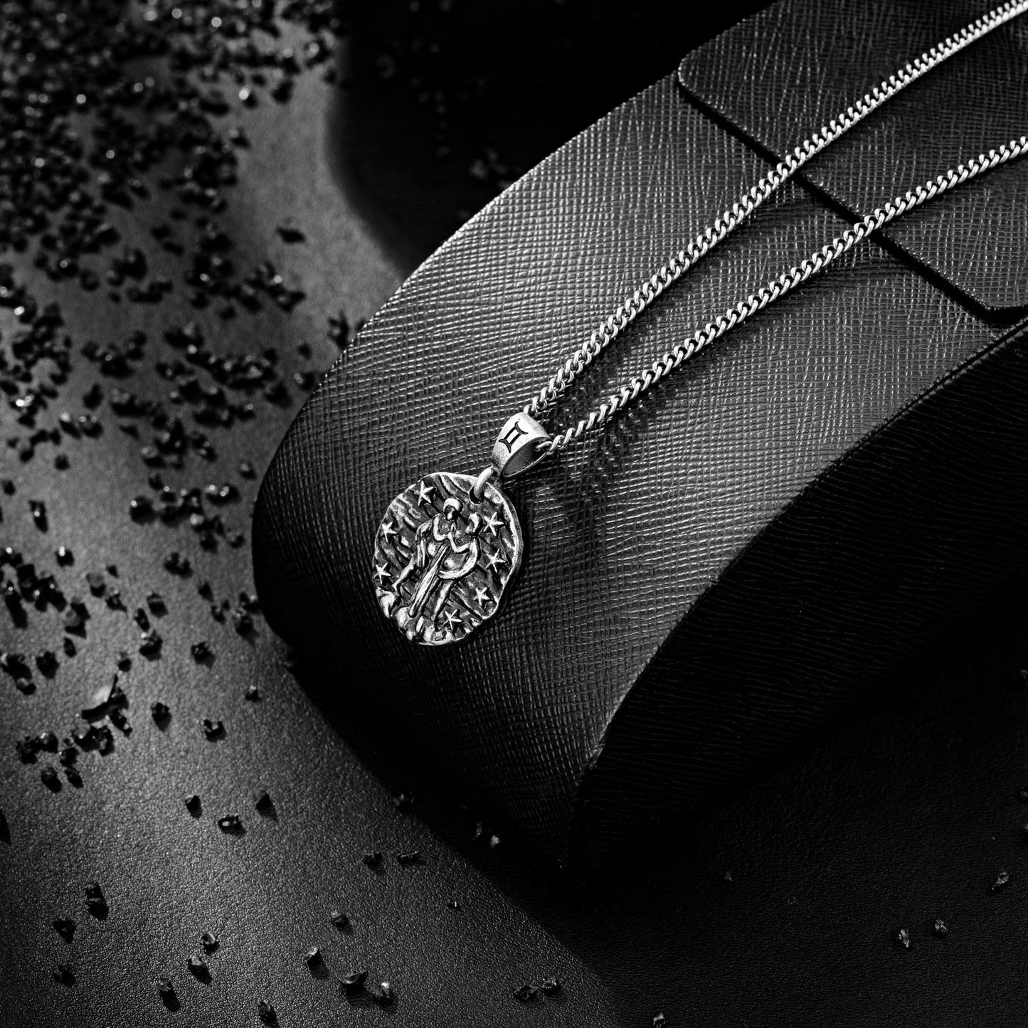 Amulets Necklace Of Gemini (5.21-6.21)