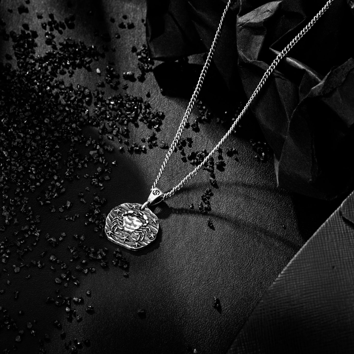 Amulets Necklace Of Cancer (6.22-7.22)