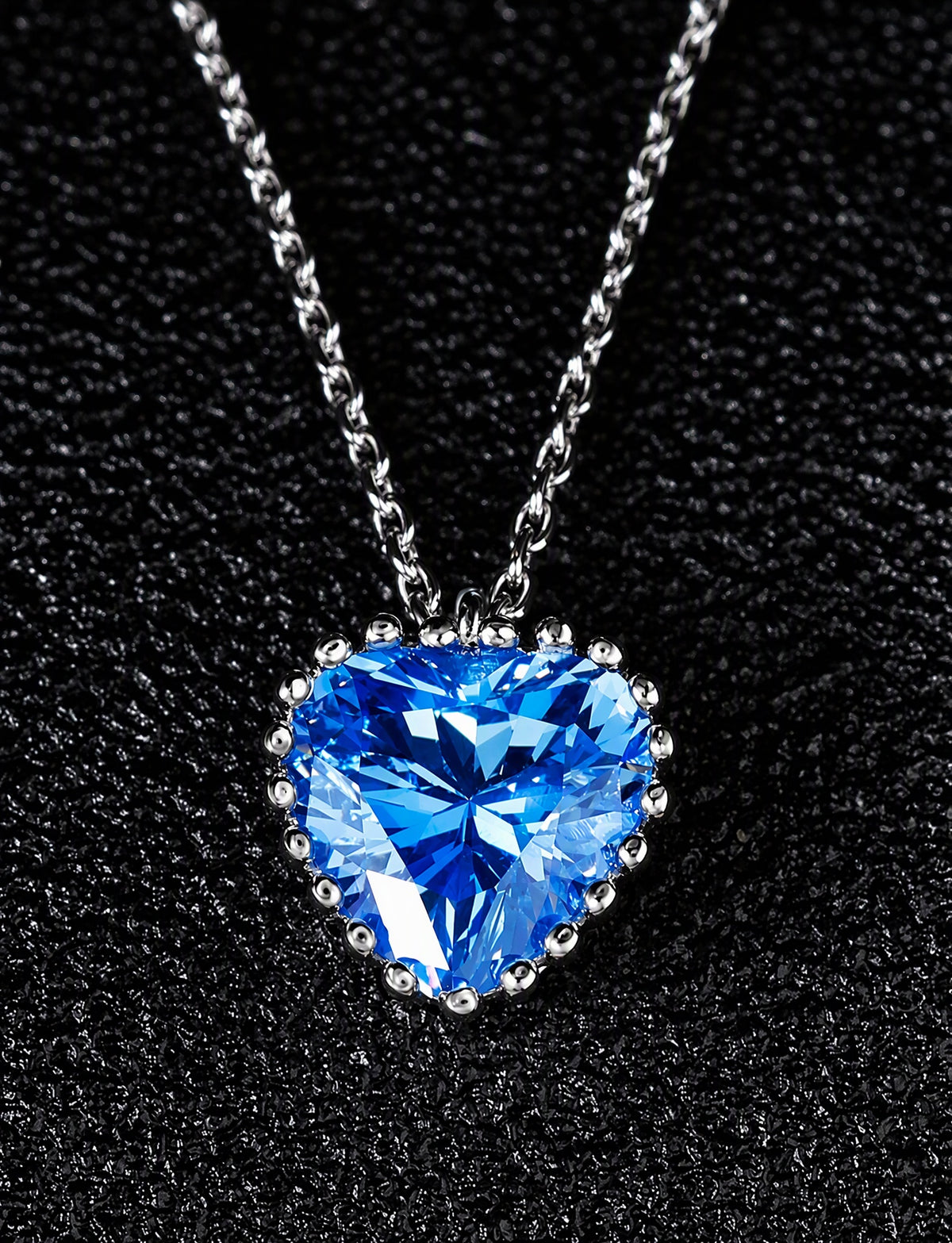 Heart Pendant Necklace for Women, Faceted Heart Design with Beaded Edge, Dainty Jewelry for Daily Styling and Occasions