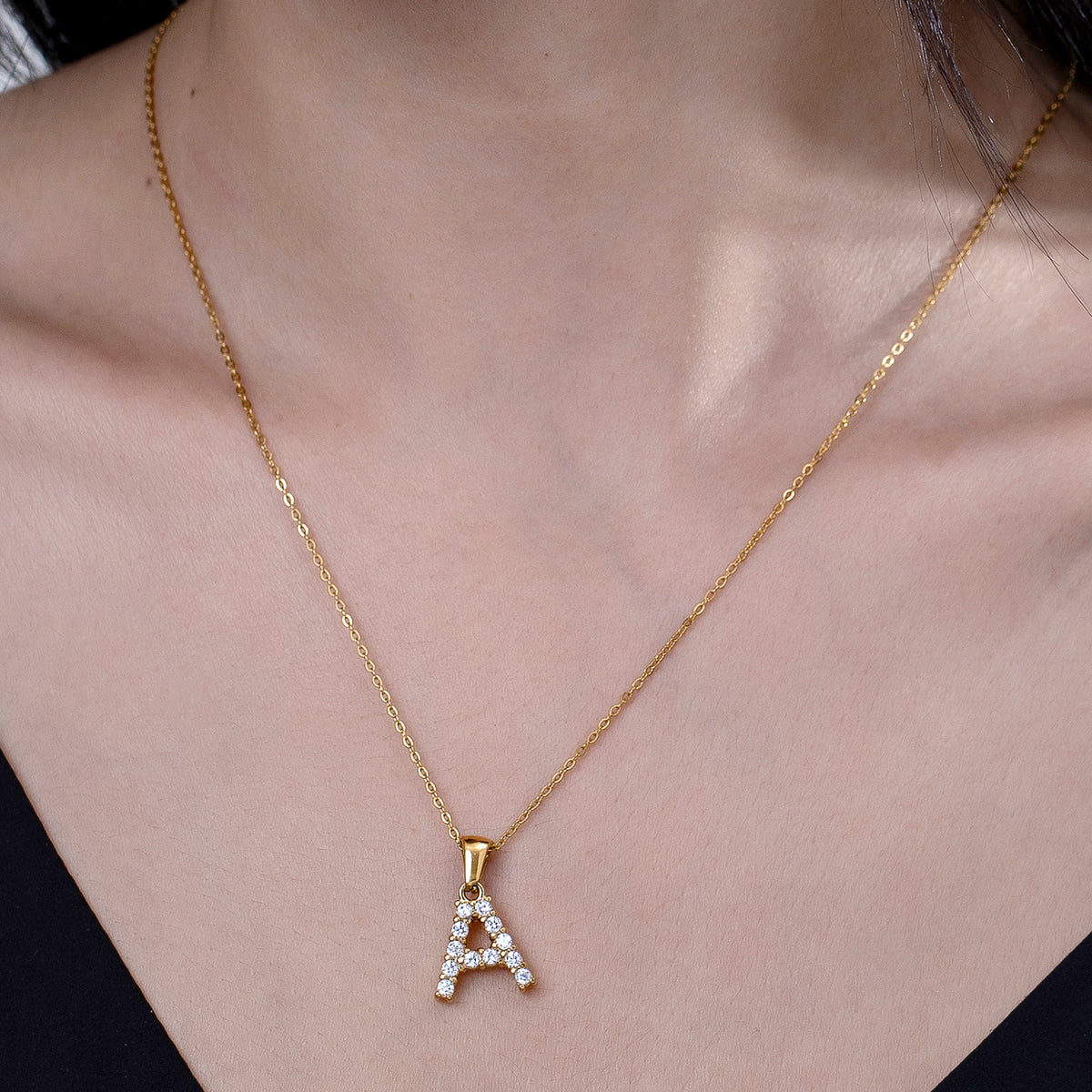 Stainless Steel Initial Necklace for Women, Gold Tone Crystal Letter Pendant, A-Z Alphabet Necklace, Personalized Jewelry Gift