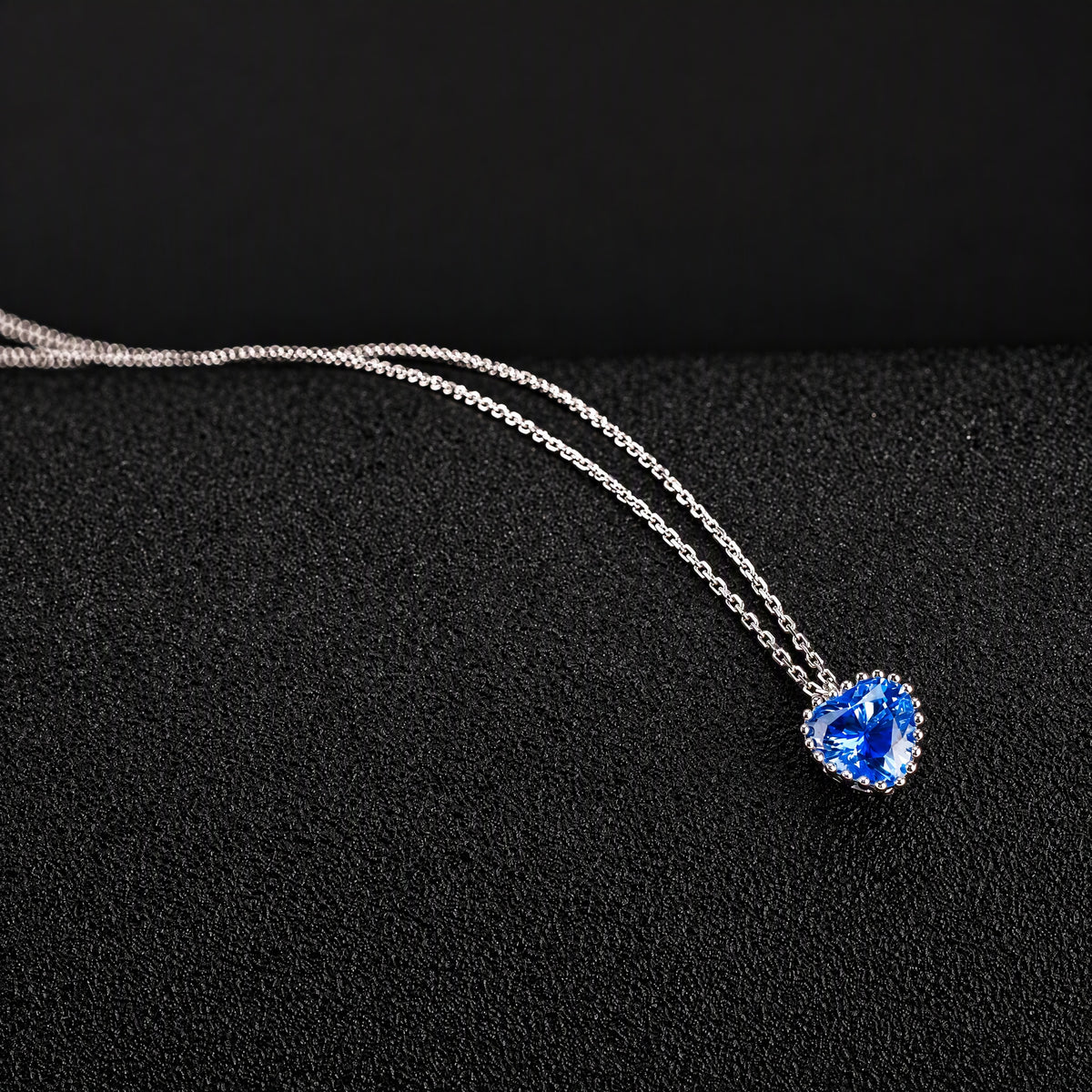 Heart Pendant Necklace for Women, Faceted Heart Design with Beaded Edge, Dainty Jewelry for Daily Styling and Occasions