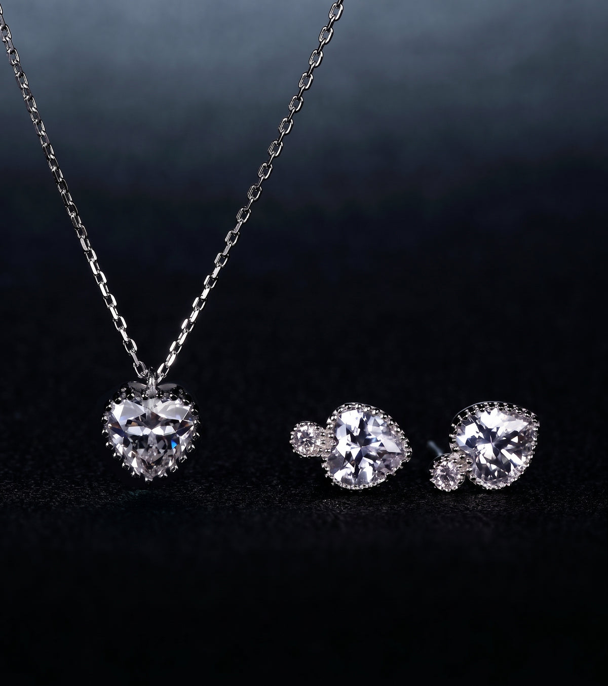 Heart Jewelry Set for Women, Faceted Heart Pendant Necklace and Matching Stud Earrings, Daily Wear Accessories