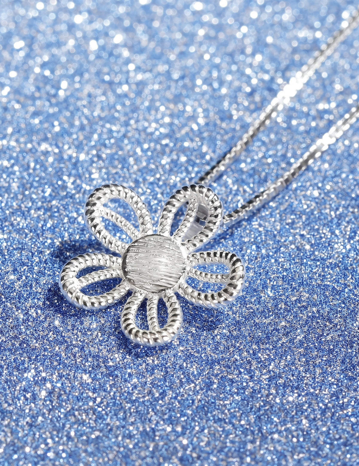 Flower Jewelry Set for Women, Five Petal Openwork Floral Pendant Necklace and Matching Stud Earrings, Daily Accessories