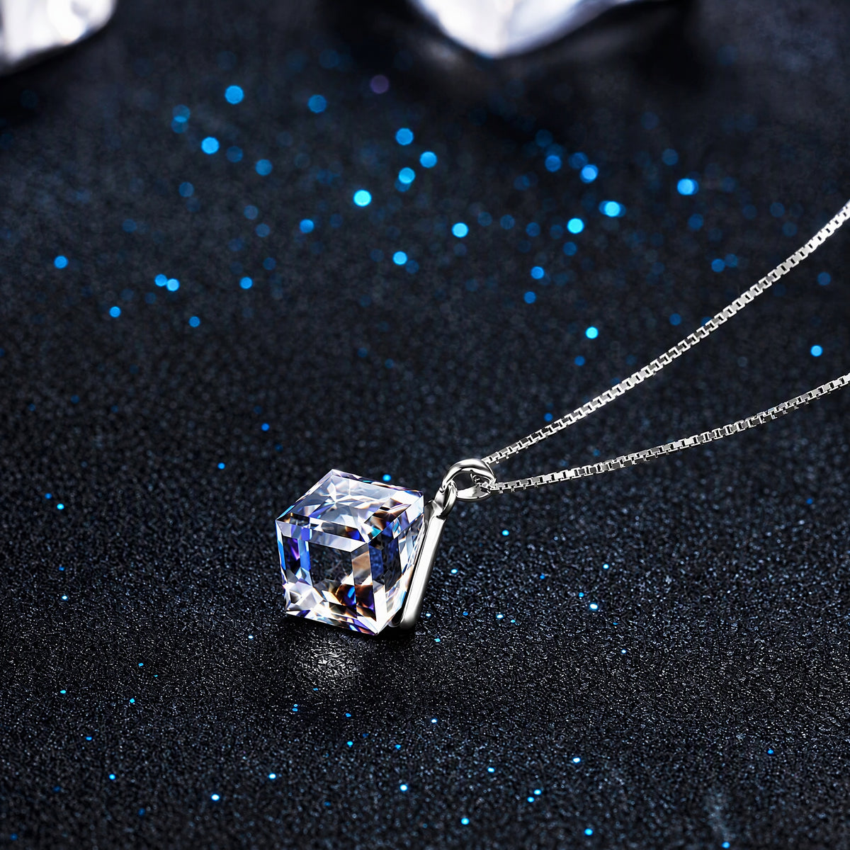Geometric Pendant Necklace for Women, Faceted Prism Drop with Angular Cut Details, Minimalist Jewelry for Everyday Style