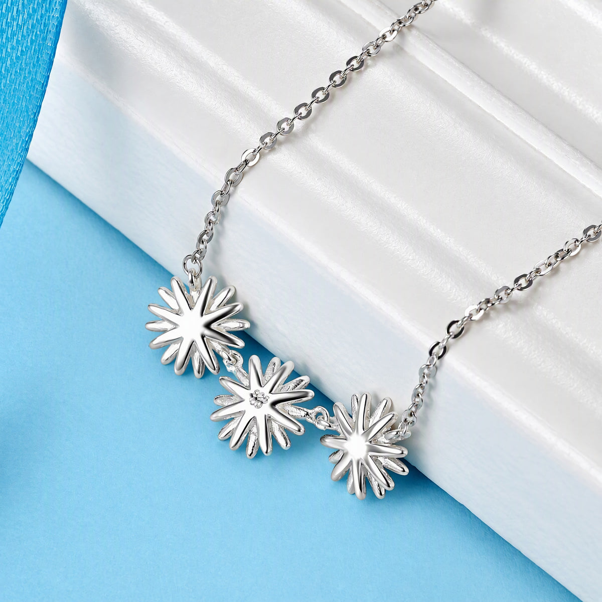 925 Sterling Silver Flower Necklace, Floral Pendant Jewelry with Three Bloom Design, Women Silver Pendant Necklace for Daily Wear
