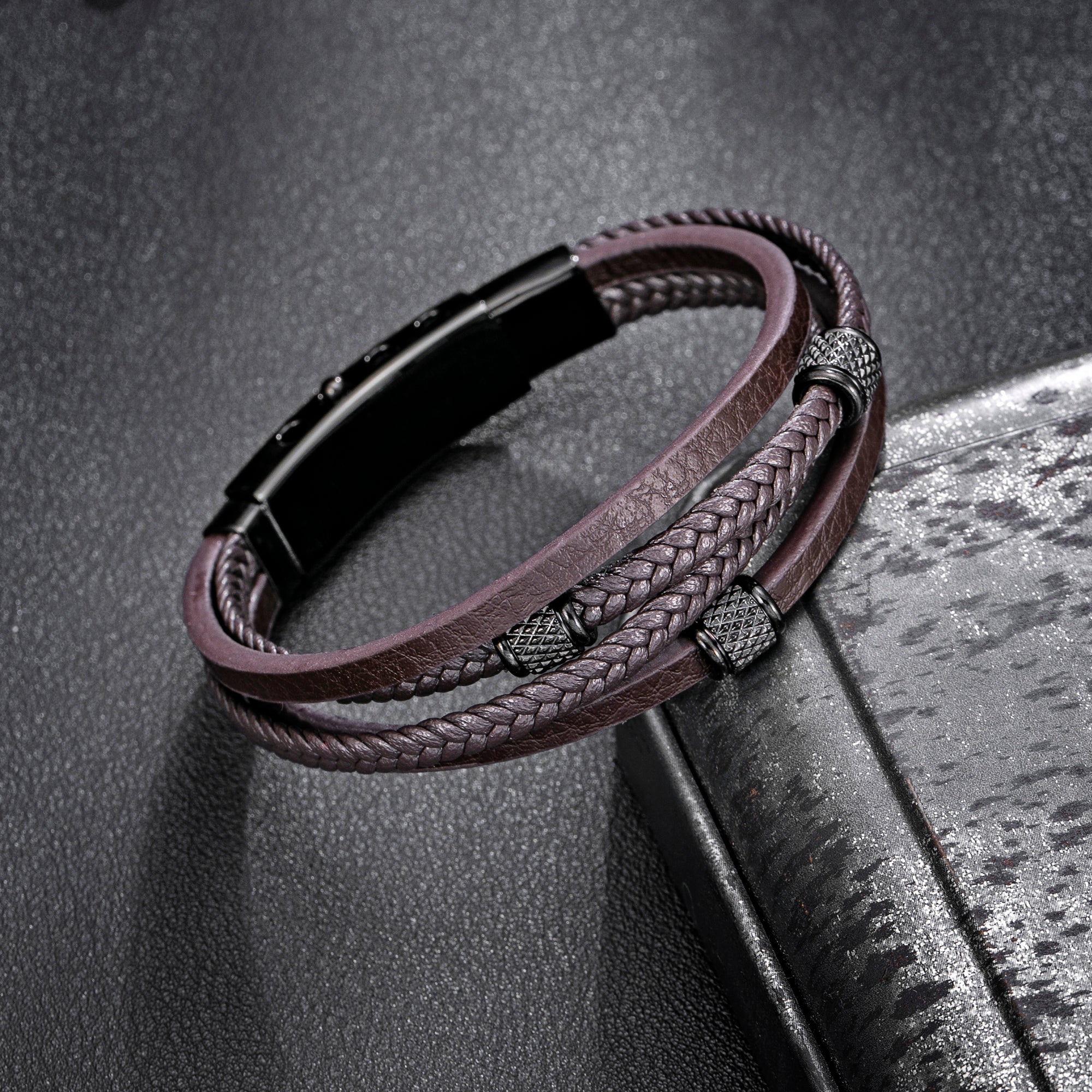 Bracciale Uomo In Pelle E Pietra Naturale (onice/agata/lava) Con Chiusura Magnetica In Acciaio Inox, Lunghezza Regolabile 22-23 Cm, Regalo In Elegante Cofanetto.