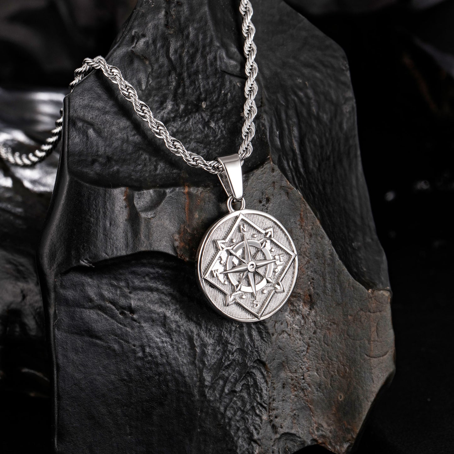 Silver Coin Compass Pendant Necklace Twisted Rope Chain N00378