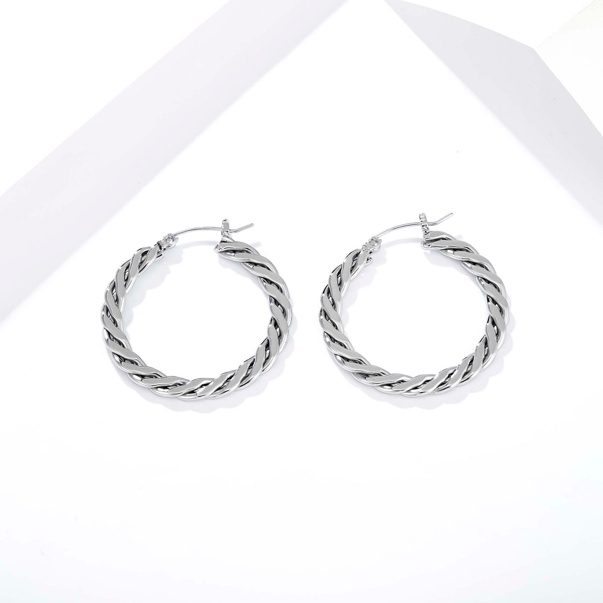 Twisted Hoop Earrings for Women, Stainless Steel Geometric Earrings with Rope Texture Design, Minimalist Round Jewelry for Daily Wear and Special Occasions