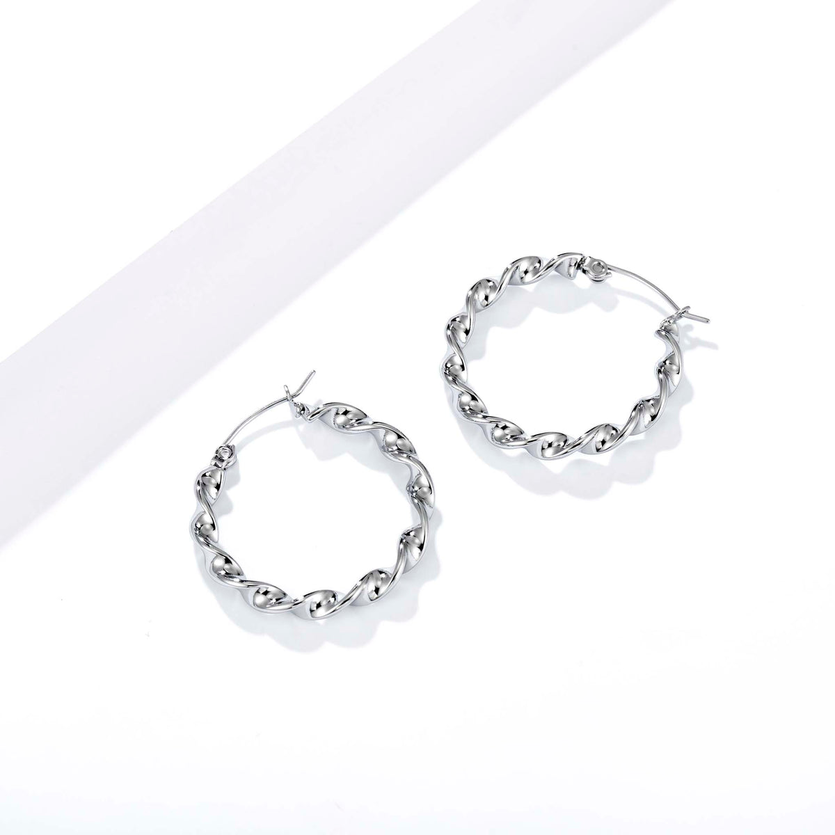 Twisted Hoop Earrings for Women, Geometric Round Earrings, Spiral Texture Jewelry Pair for Daily and Occasion Wear