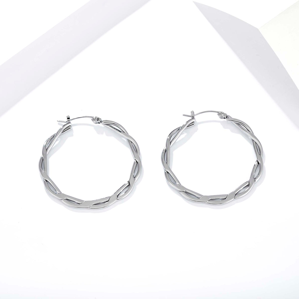 Hoop Earrings for Women, Oval Geometric Hoop Earrings, Interlaced Openwork Modern Jewelry Pair for Daily Styling