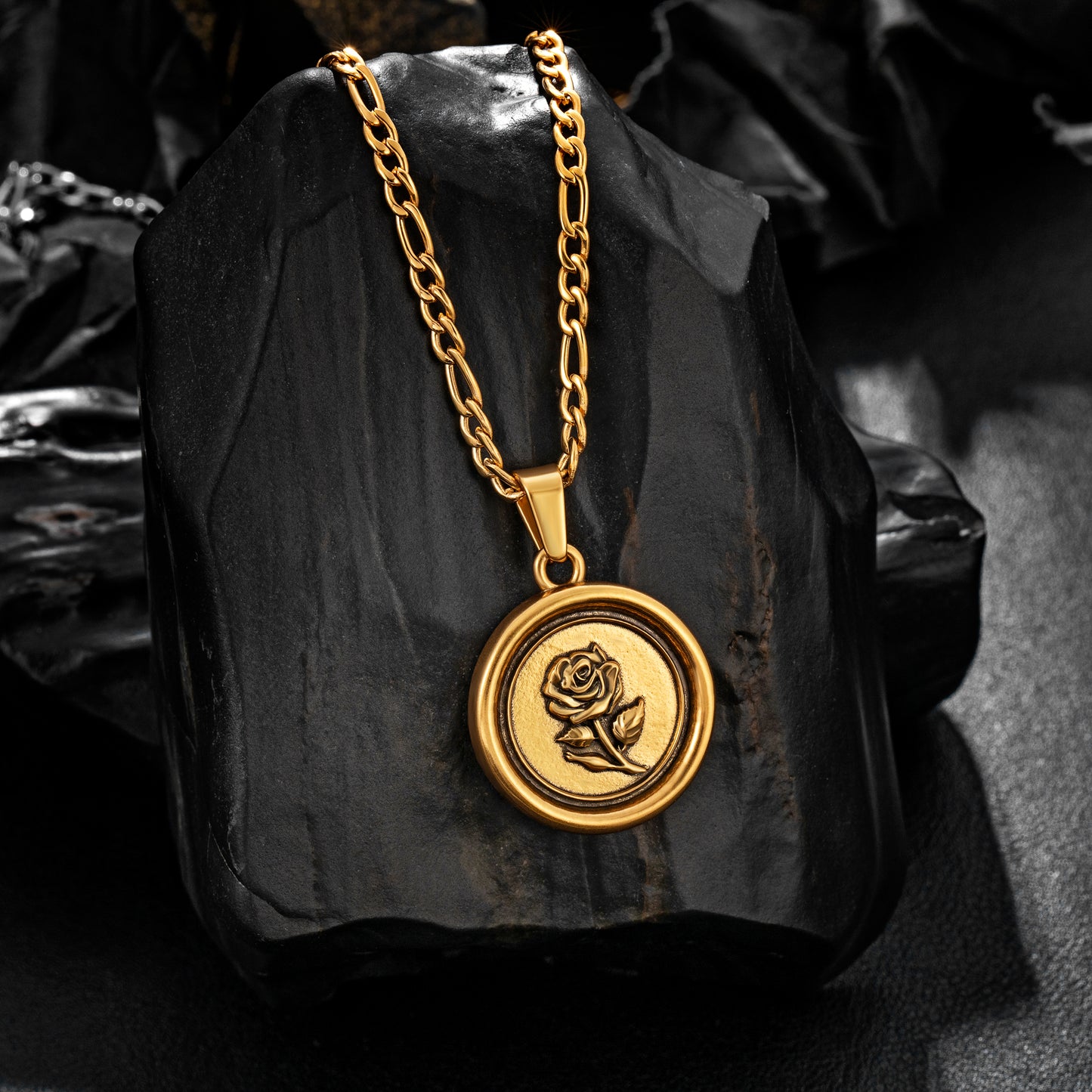 Antique Gold Rose Pendant Necklace Figaro Chain N01562
