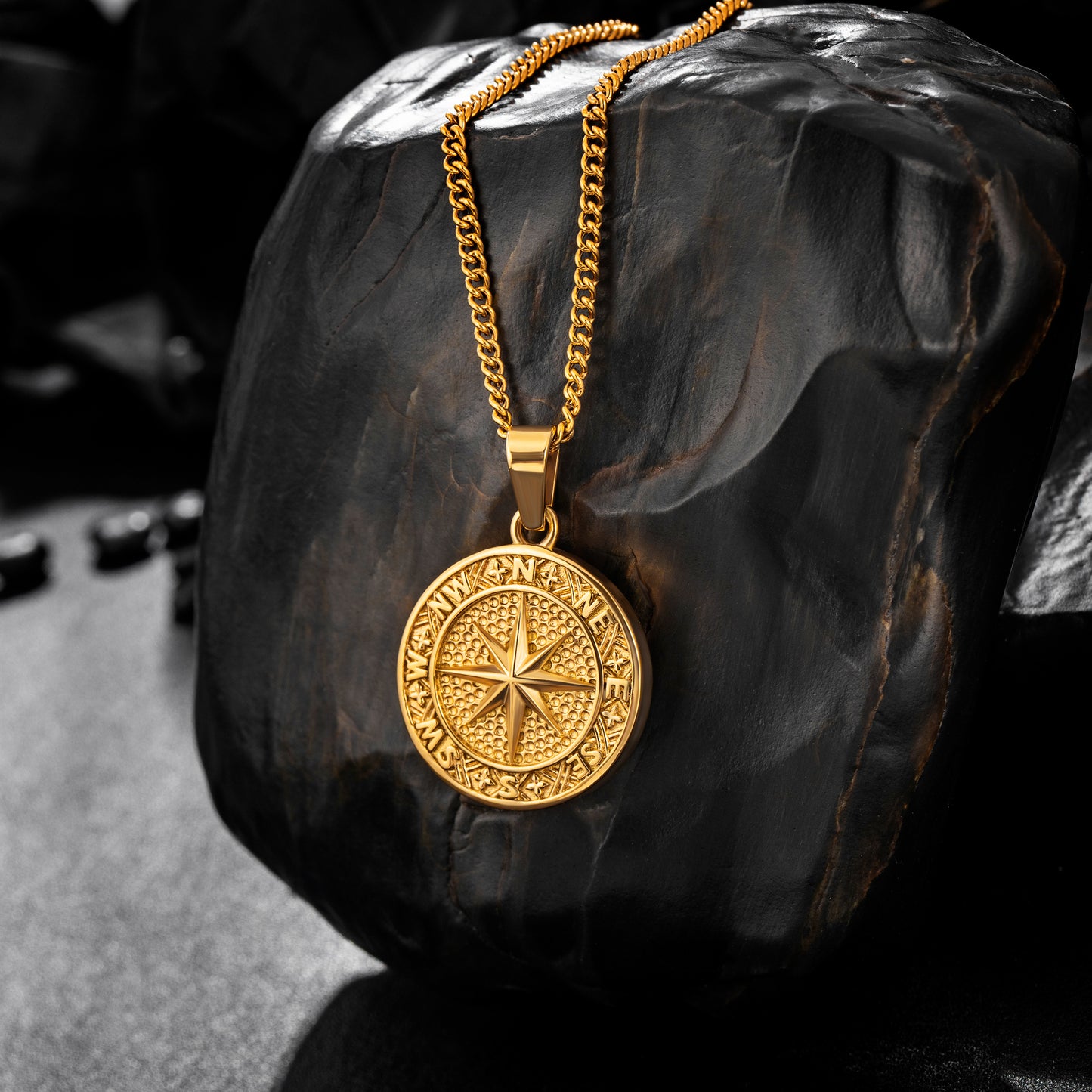 Gold Compass Pendant Necklace Curb Chain N02162