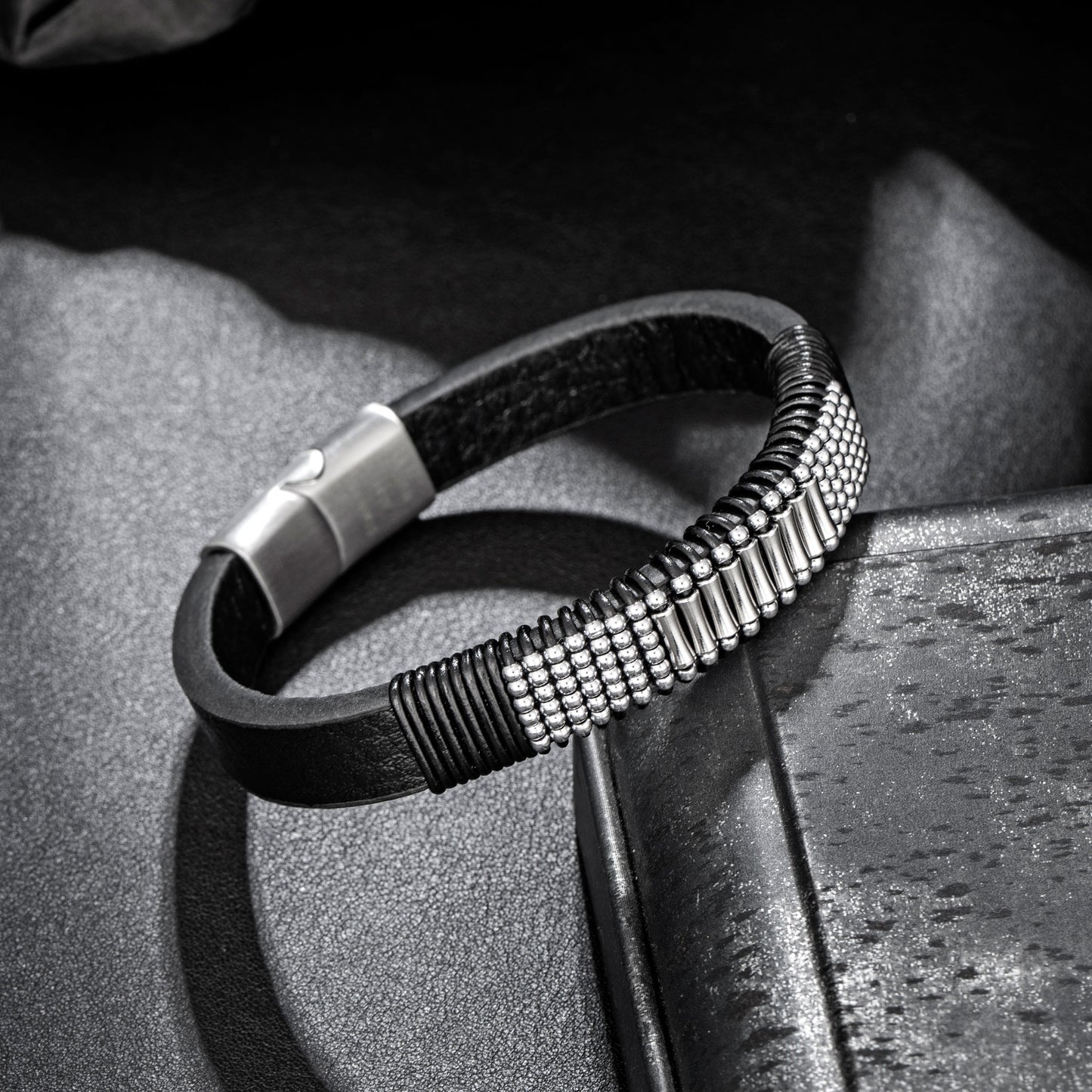 Leather And steel Bracelet B00648