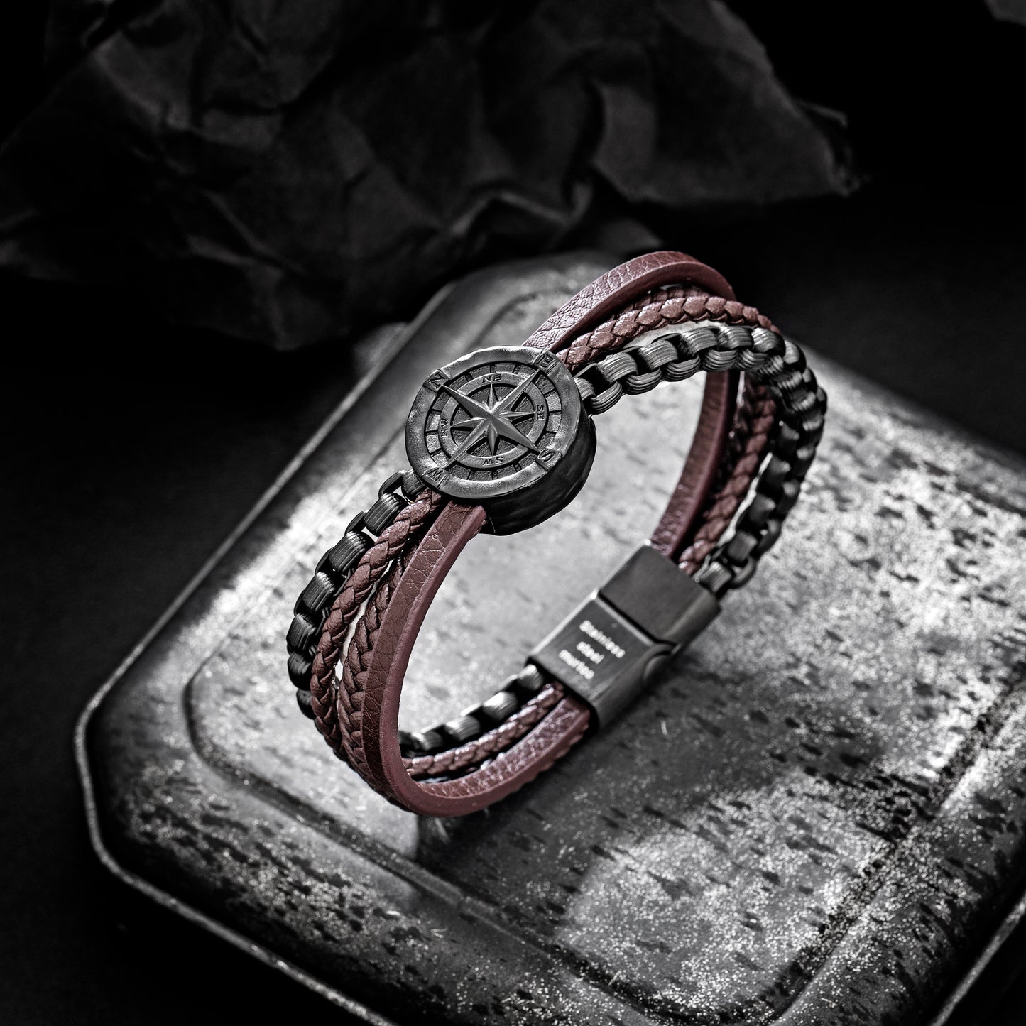 Compass leather bracelet for men B00736