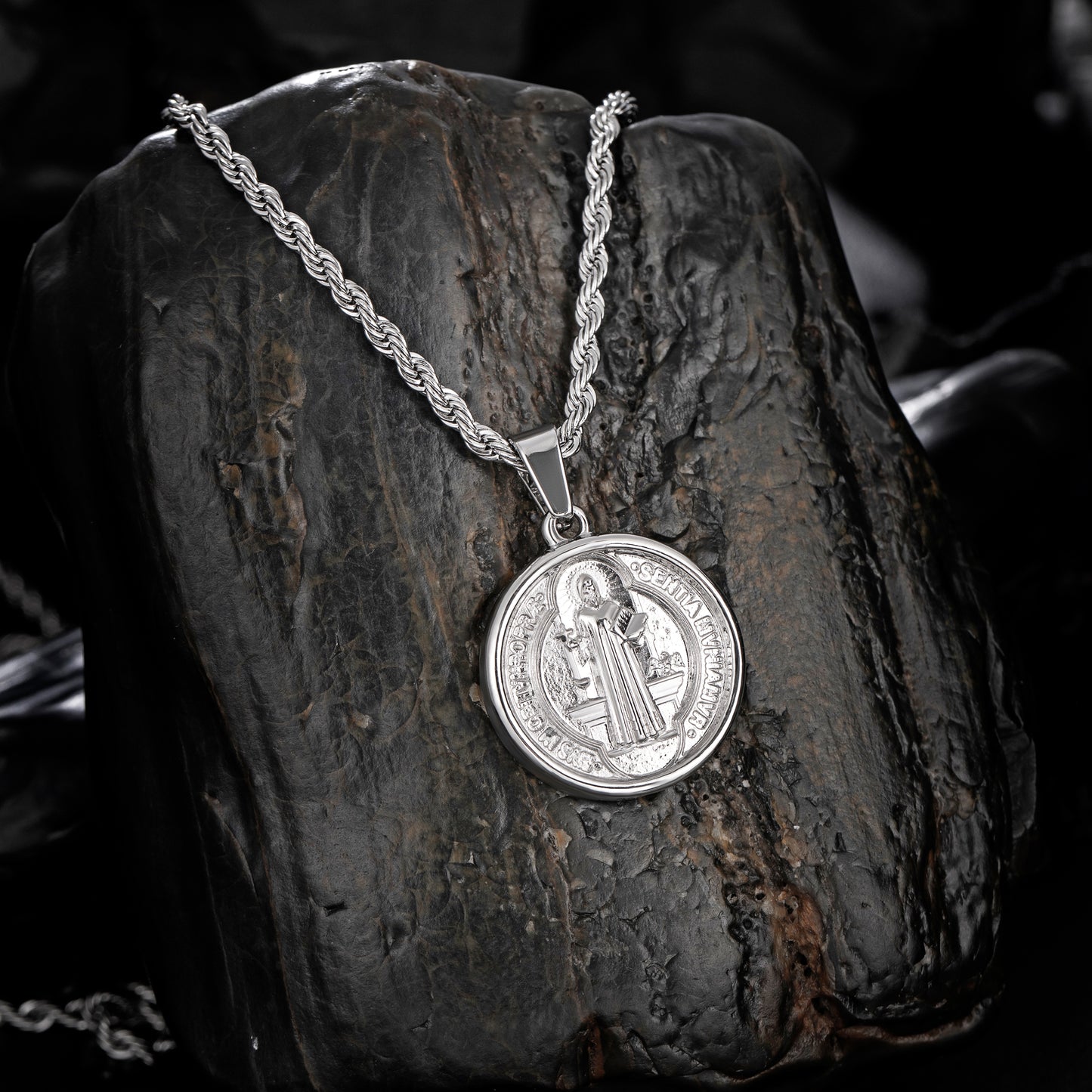 Silver Pendant Necklace Twisted Rope Chain N00893