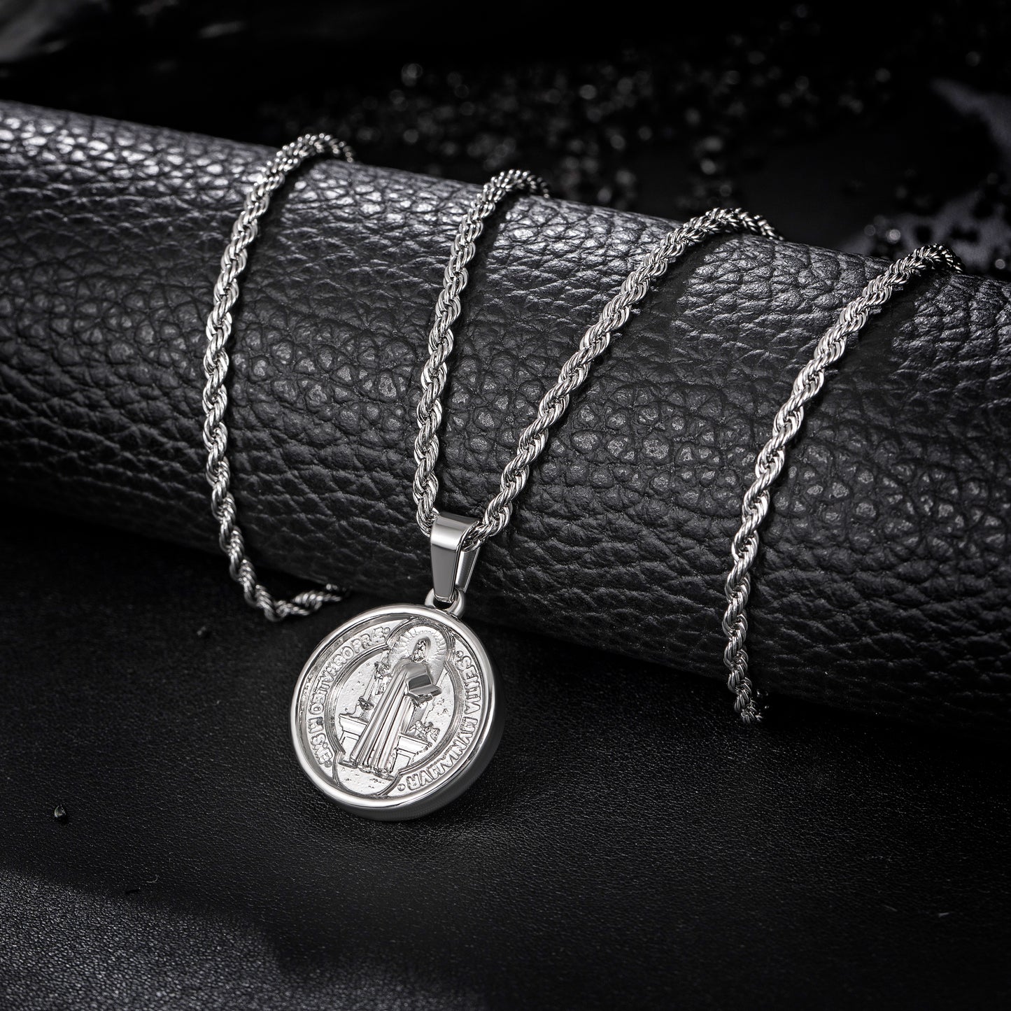 Silver Pendant Necklace Twisted Rope Chain N00893