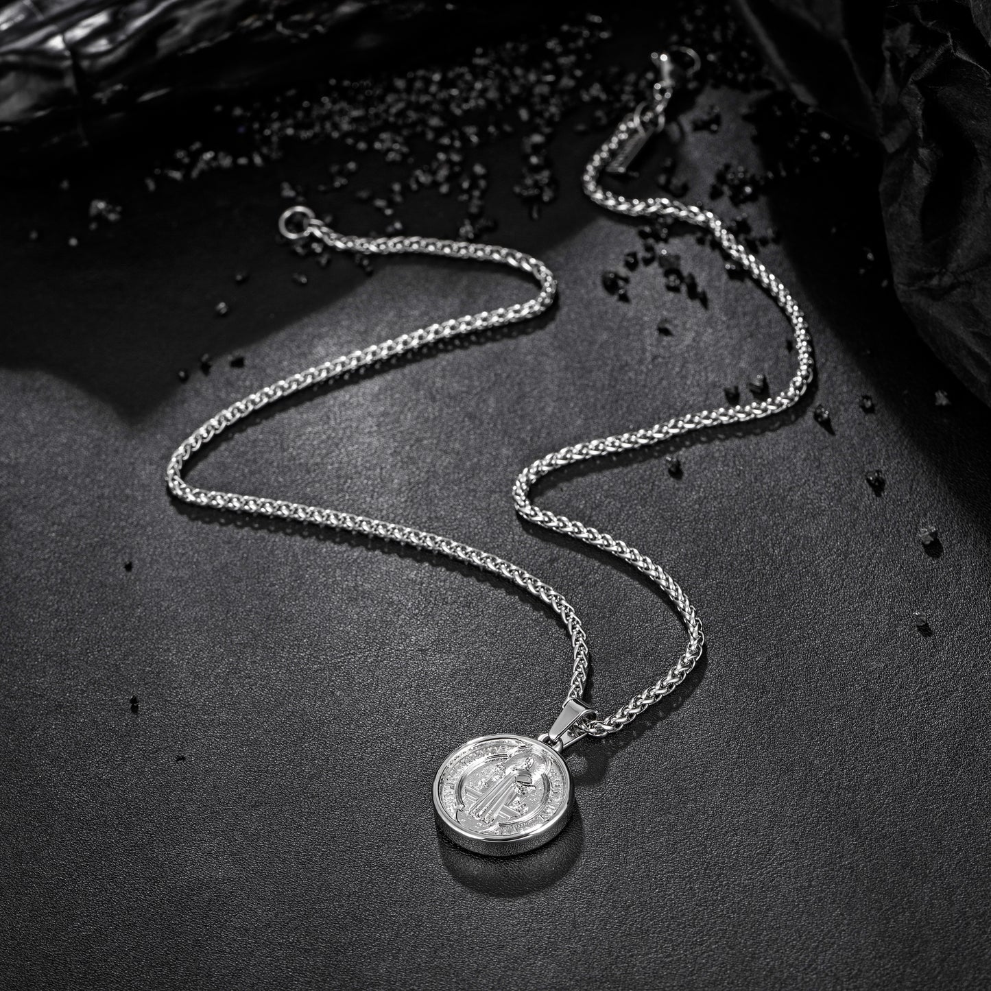 Silver Pendant Necklace Wheat Chain N00894
