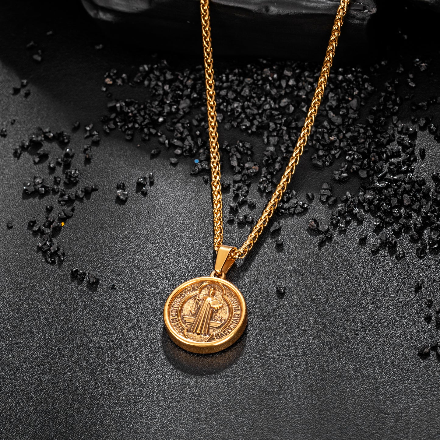 Antique Gold Pendant Necklace Wheat Chain N00945