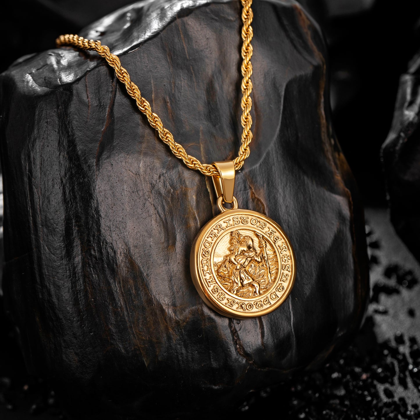 Gold  Pendant Necklace Twisted Rope Chain N00995