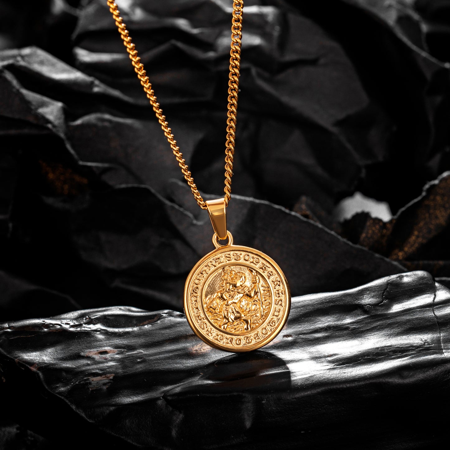Gold Pendant Necklace Curb Chain N00990