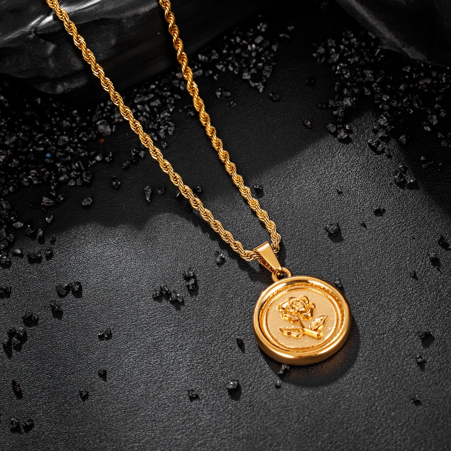 Gold Rose Pendant Necklace Twisted Rope Chain N00859