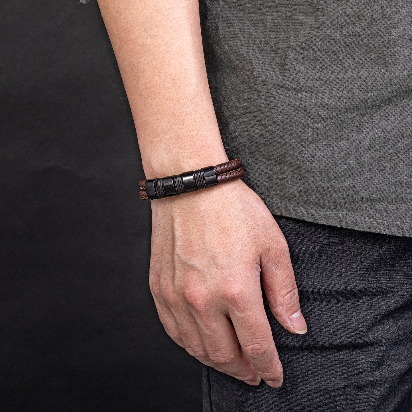 Leather and Steel Bracelet B00531