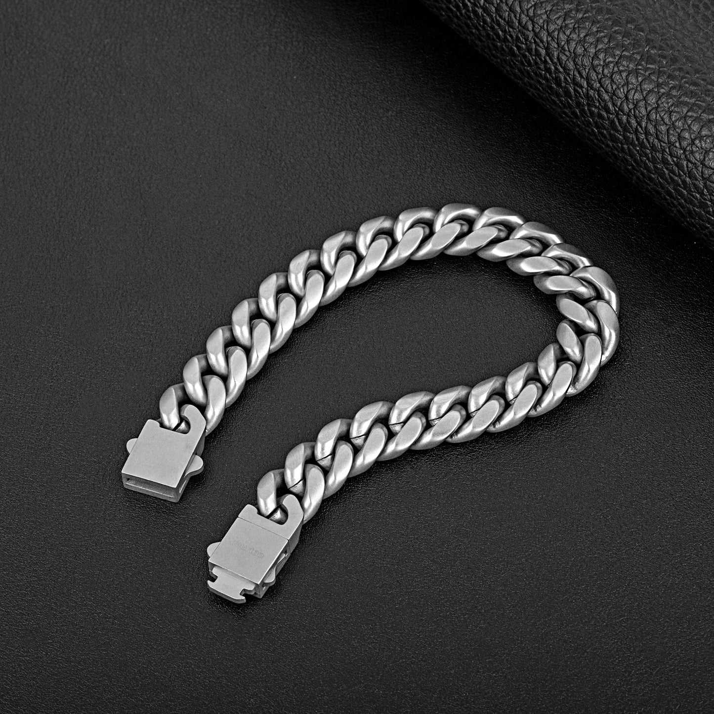 8mm steel bracelet BHR00343