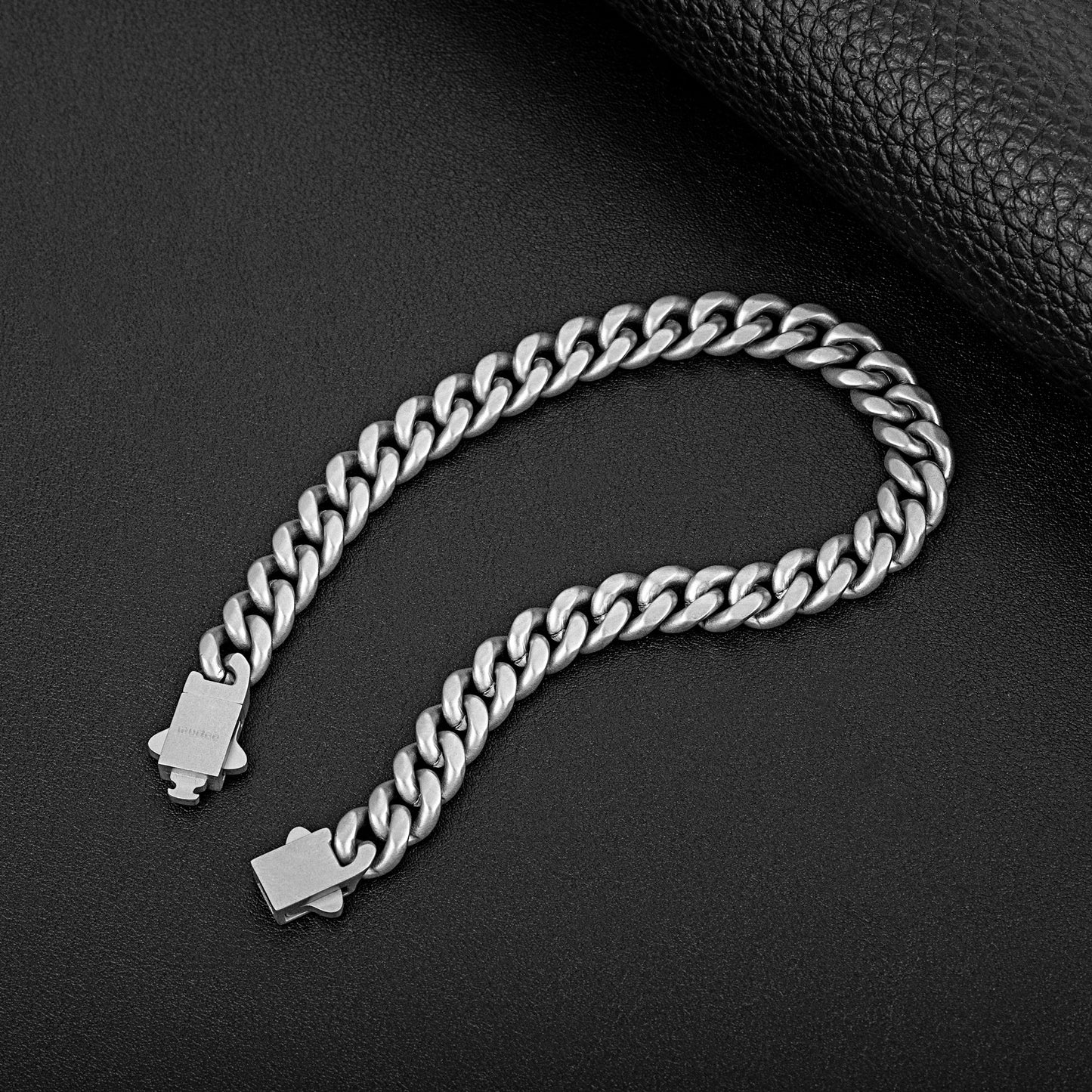 8mm steel bracelet BHR00347