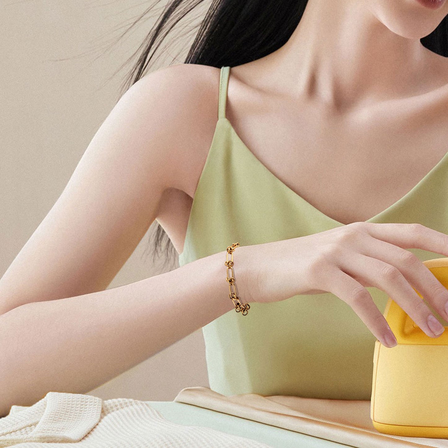 Steel Bracelet For Women BHR00372